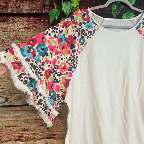 Boutique Fringe Short Sleeve Shirt Blouse Top 4XL Plus Boho Floral Cheetah Print - Picture 1 of 8